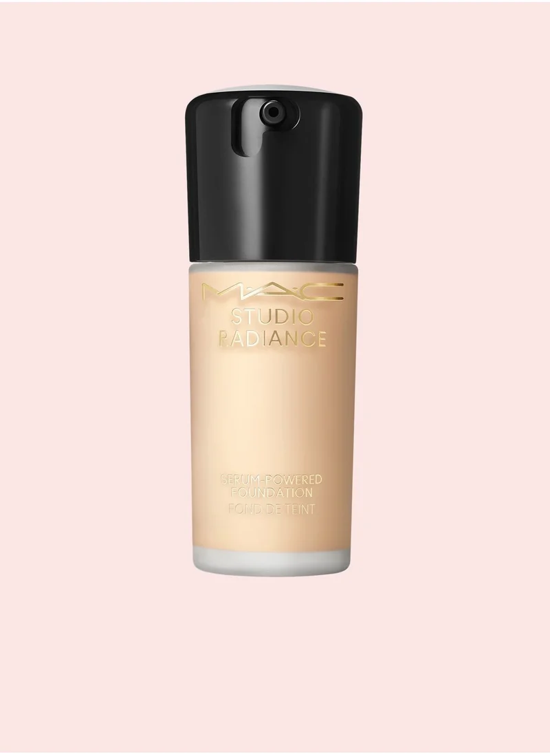 MAC Cosmetics Studio Radiance Serum Powered Foundation - NC17