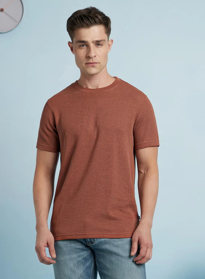 Dennis Lingo Men's Rust Cotton Blend Solid Regular Fit T-Shirt
