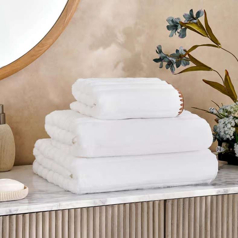 Pan Home منشفة يد مضلعة بدون لف 50x90 سم - بيضاء - Image 2