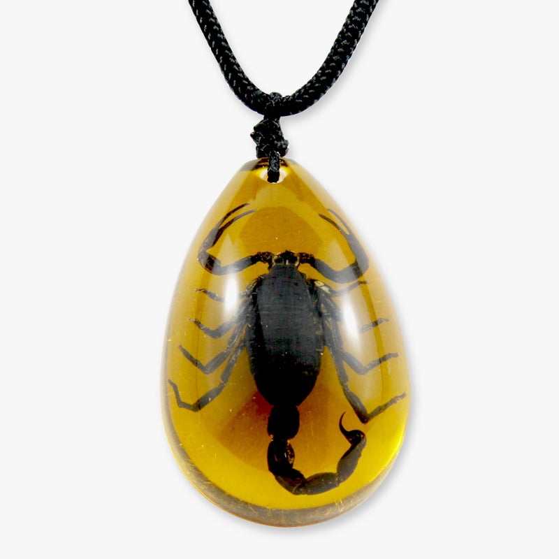 REALBUG Black Scorpion Necklace Amber Large - Image 2