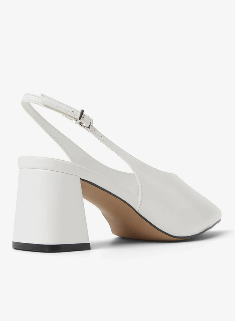 كول ات سبرنج صنادل ماريانا بيضاء بكعب خلفي