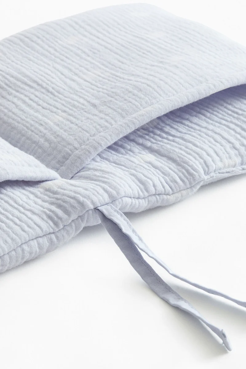 H&M Muslin nursery organiser