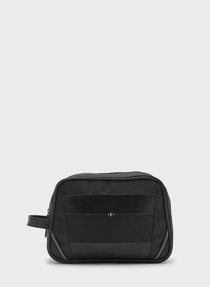 Seventy Five Essential Men'S Wash Bag