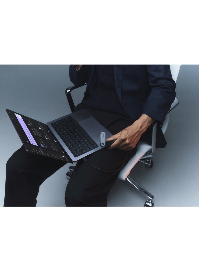 ليدجر محفظة نانو إس بلس للأجهزة | تخزين بارد آمن للعملات الرقمية ورموز NFT، شاشة OLED، اتصال من النوع C، تدعم أكثر من 5000 عملة، لأنظمة أندرويد وماك أو إس وويندوز - Image 3