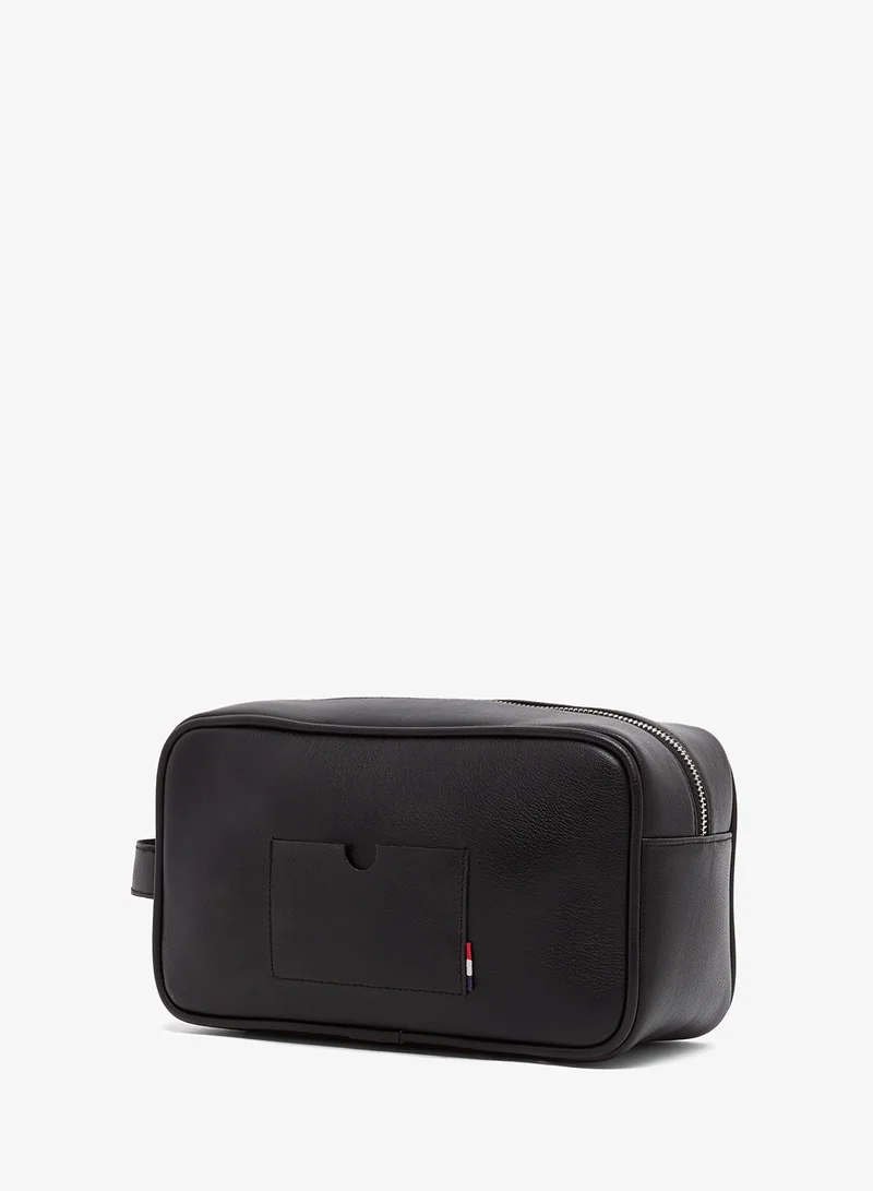 Seventy Five Spacious Storage Wash Bag