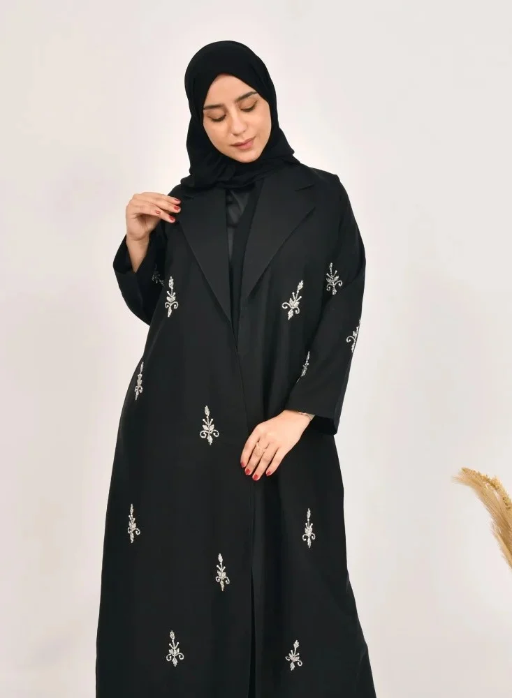 عبايات لمحة عباية غين - الأناقة الرسمية بلمسات شك أبيض لامع