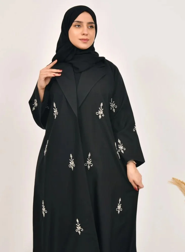 عبايات لمحة عباية غين - الأناقة الرسمية بلمسات شك أبيض لامع