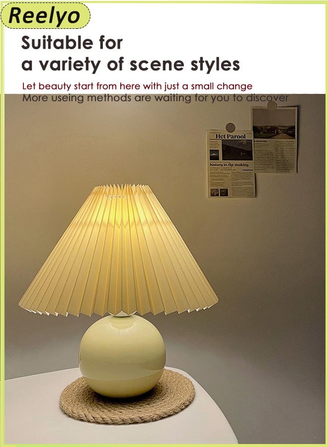 ريليو مصباح مكتب بمنفذ USB، مصباح سيراميك بجانب السرير، طاولة جانبية عصرية عتيقة، مصباح ليلي نورديك، ضوء صغير، 3 ألوان، تعتيم بدون خطوات، مع غطاء مصباح دائري من الكتان المطوي، مصباح سرير للرضاعة الطبيعية ومساعدة على النوم، مناسب للمنزل وغرفة النوم وغرفة المعيشة والفندق والمكتب والدراسة وديكور ضوء ليلي للأطفال، مصباح مزاجي منزلي، دافئ وطبيعي وإضاءة بيضاء، 24*24*26 سم، أصفر - Image 5