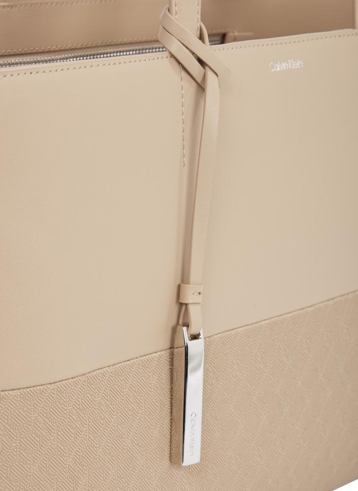 CALVIN KLEIN MONOGRAM SHOPPER  - Image 3