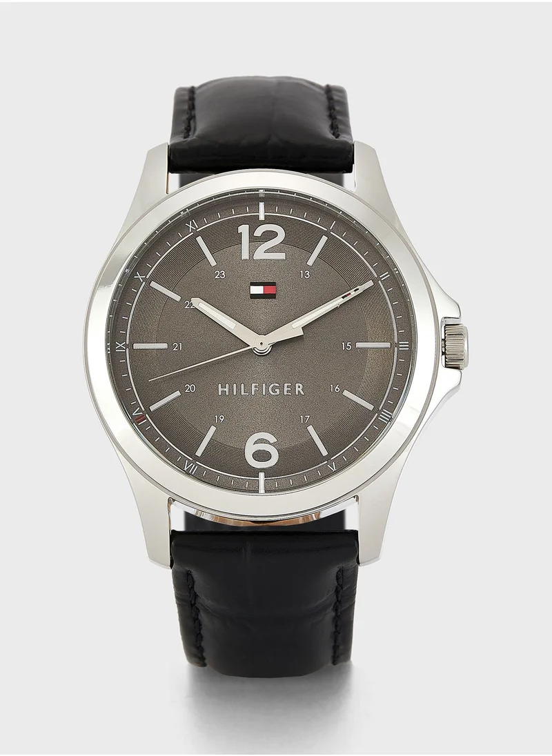TOMMY HILFIGER Leather Strap Analog Watch