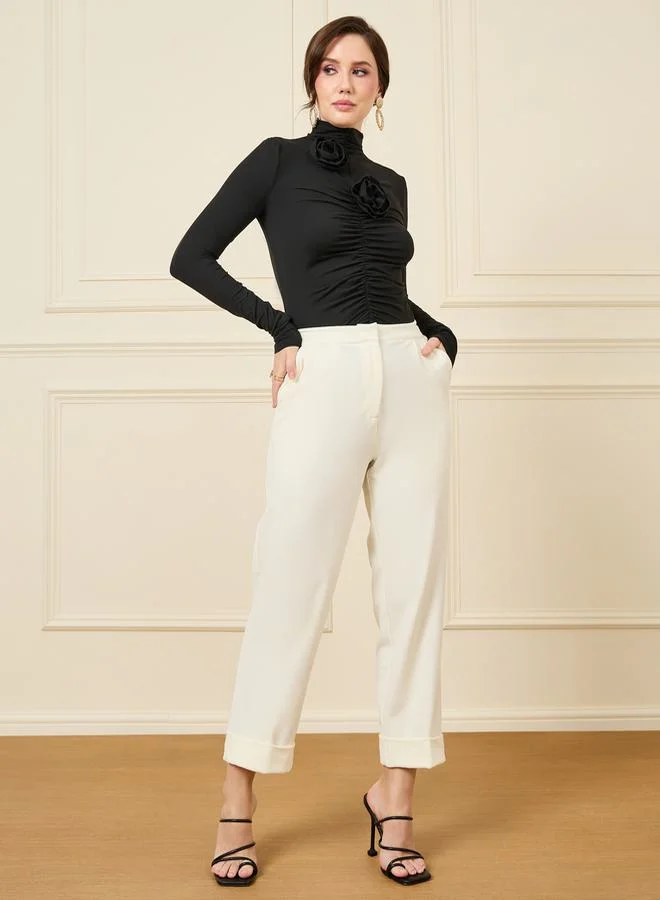 ستايلي Gathered Front Floral Applique Detail Knit Top