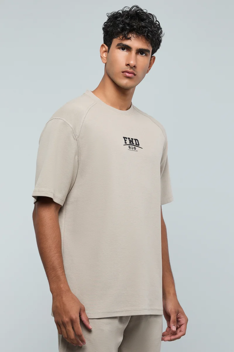 أر أند بي Printed T-Shirt with V-Neck and Short Sleeves