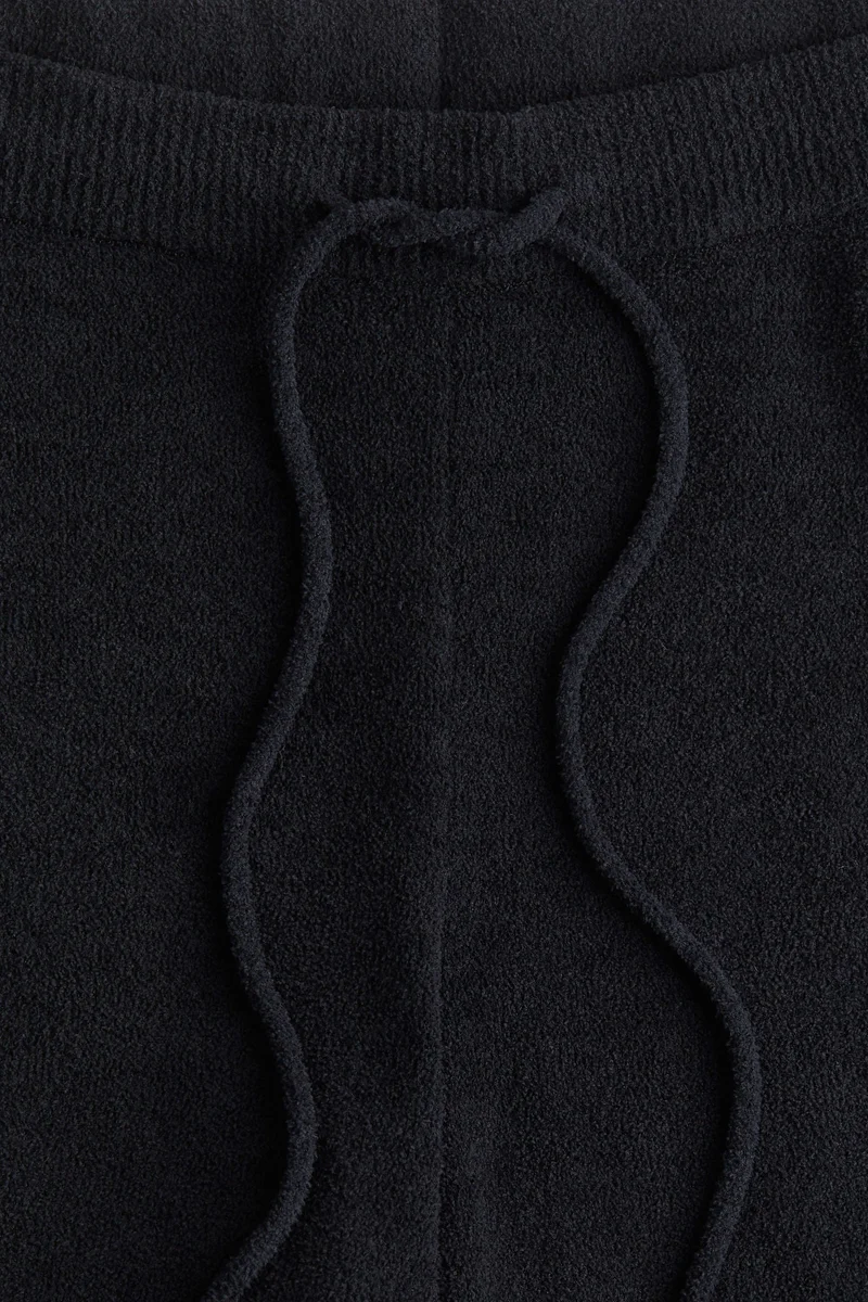 اتش اند ام بنطلون من التشينيل