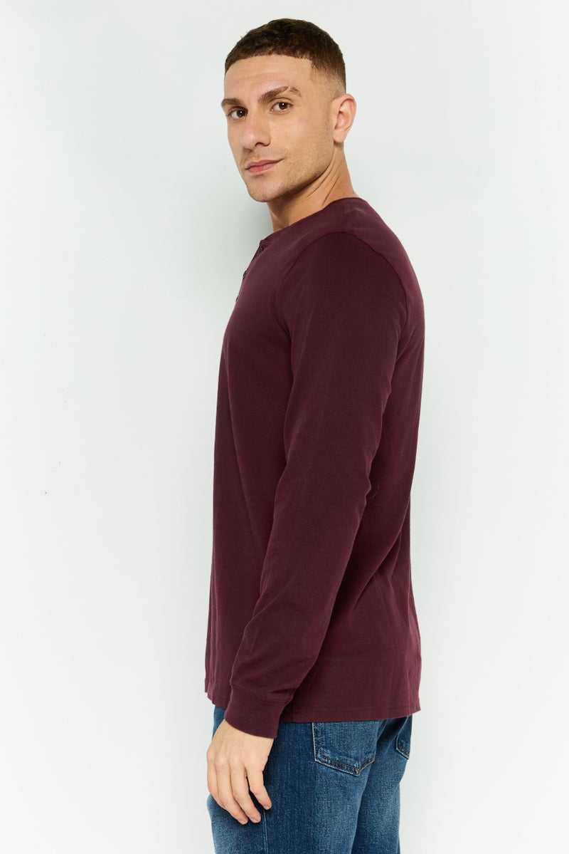 GAP Men Crew Neck Long Sleeves Plain T-Shirt, Maroon - Image 4