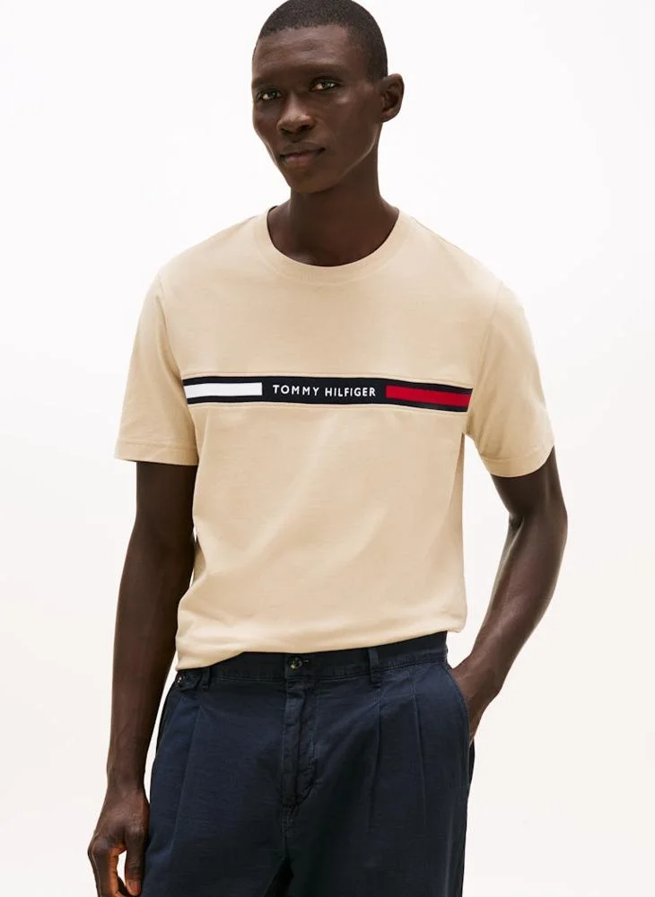 TOMMY HILFIGER Regular Fit T-Shirt With Logo Panel