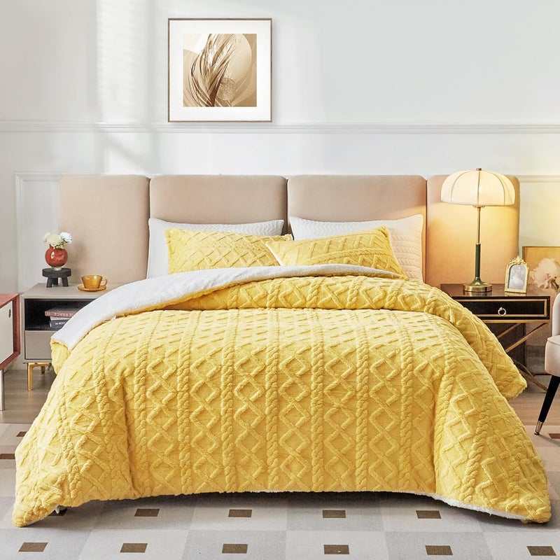 Joyreap 3-Piece Flannel Sherpa Bedding Set, Full/Queen Size, Luxurious Velvet Bedding Set, Ultra-Soft, Warm, Cold Weather, Bedding Set, Yellow, 223.5 x 223.5 cm / 88 x 88 inches - Image 3