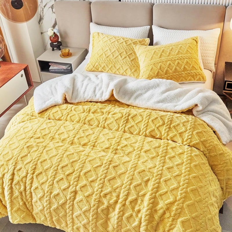 Joyreap 3-Piece Flannel Sherpa Bedding Set, Full/Queen Size, Luxurious Velvet Bedding Set, Ultra-Soft, Warm, Cold Weather, Bedding Set, Yellow, 223.5 x 223.5 cm / 88 x 88 inches - Image 4