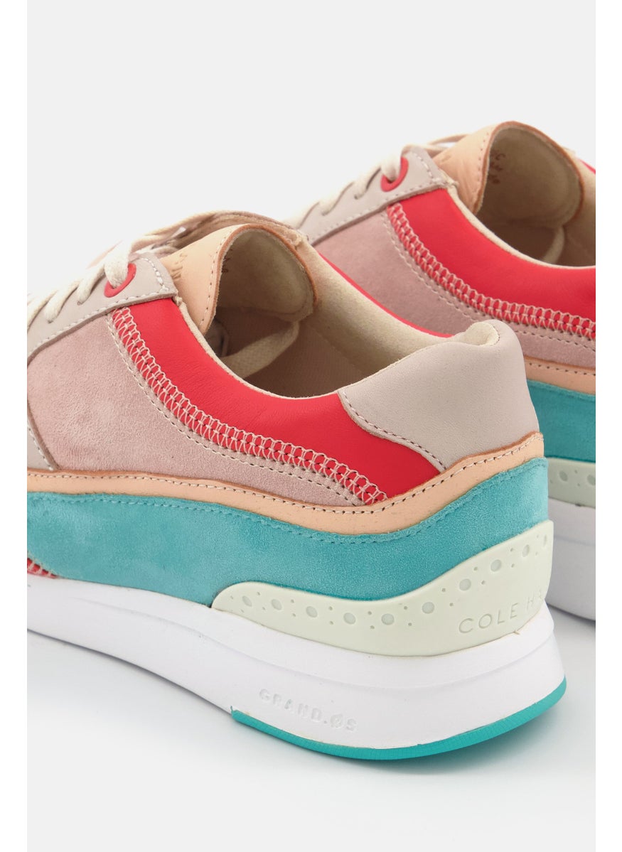 COLE HAAN أحذية نسائية كاجوال مربوطة من غراندبرس داونتاون واسعة، مزيج خوخي  - Image 2