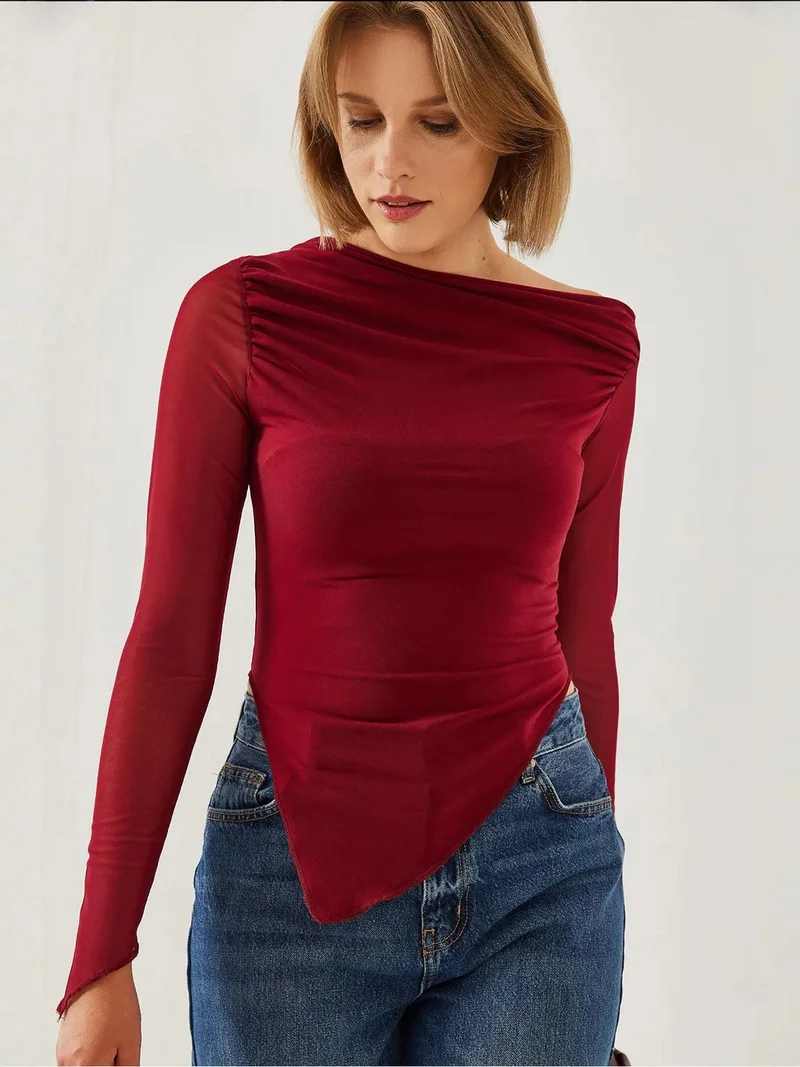 بيانكو لوتشي لوتشي بلوزة أساسية بحافة غير متماثلة