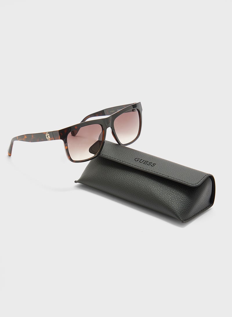 GUESS Gu0022252F57 Wayfarers Sunglasses  - Image 4