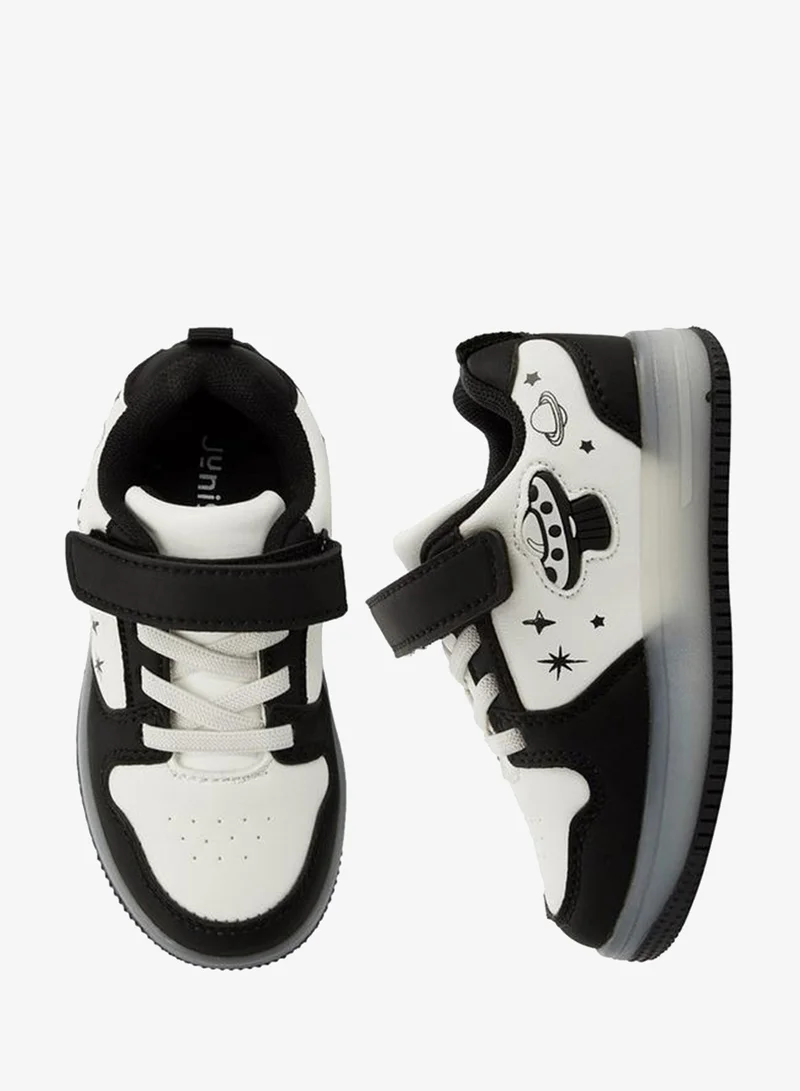 JUNIORS Boys Hook & Loop Light-Up Ankle Sneakers