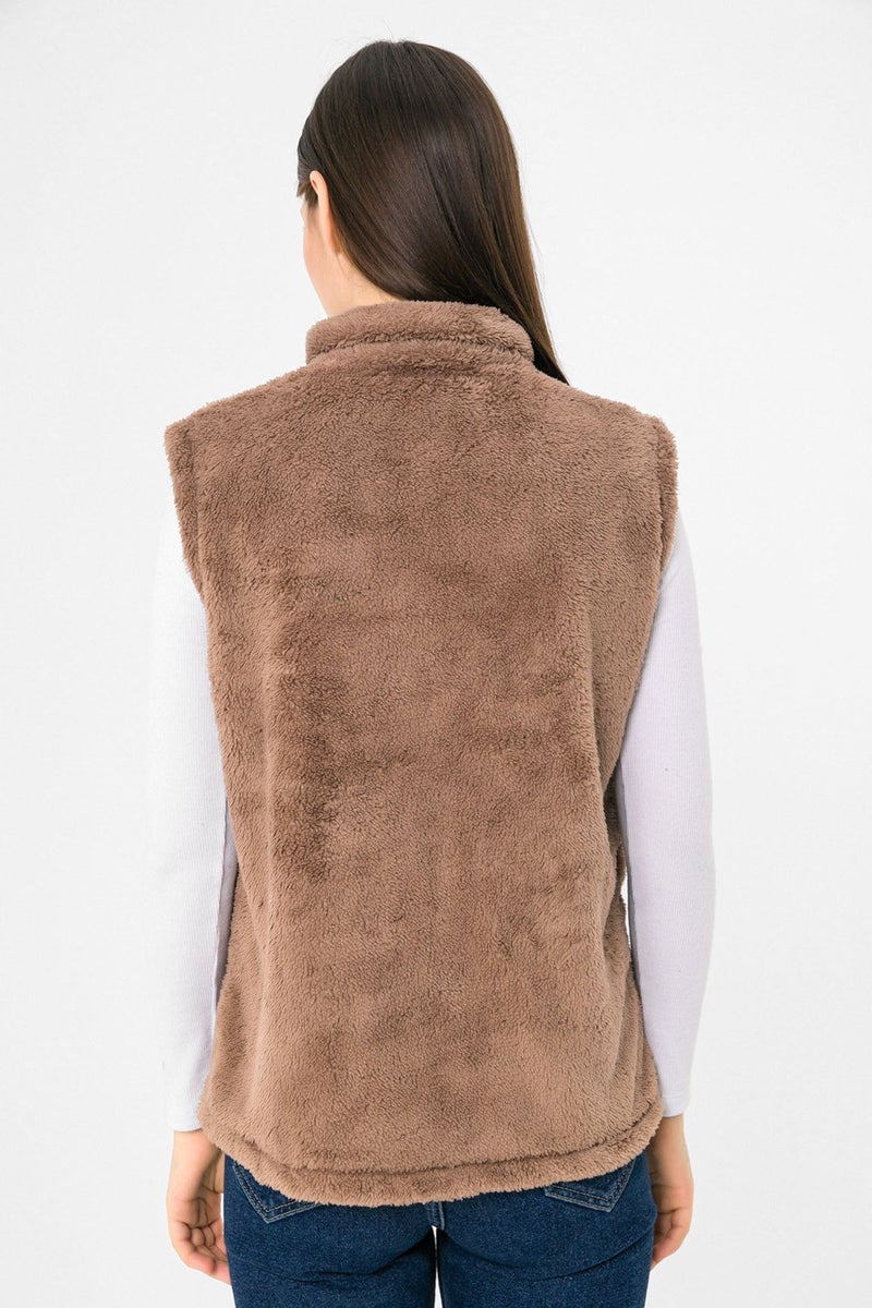 Etkimod Aktifmod Women's Mink Stand Up Collar Zippered Plush Vest  - Image 5
