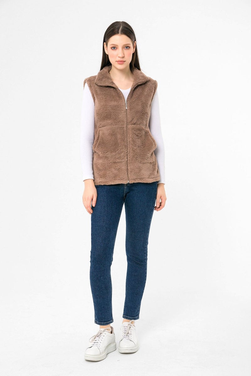 Etkimod Aktifmod Women's Mink Stand Up Collar Zippered Plush Vest  - Image 2