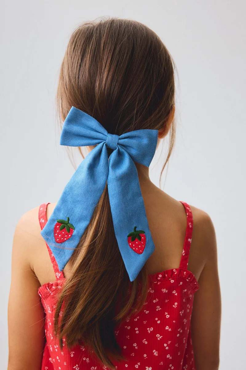 H&M Bow hair clip