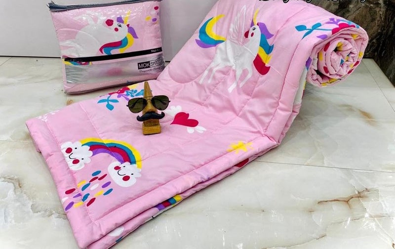 KitchDeco كيتش ديكو™ غلاسي قطن قابل للعكس لحاف سرير فردي للأطفال والرضع، 200 غرام لكل متر مربع (60x90 بوصة) (حصان بيغاسوس) - Image 1