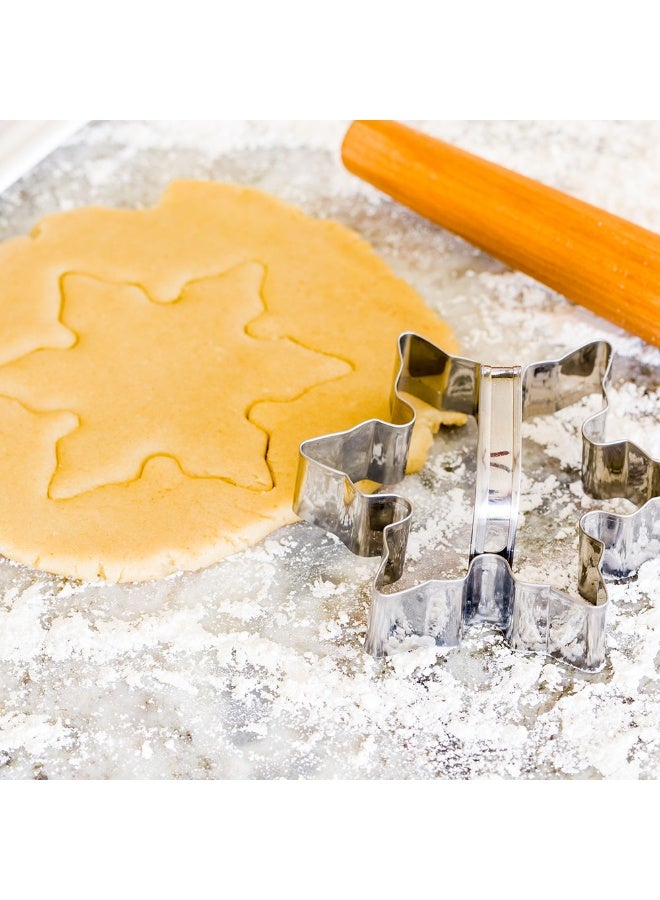 Restaurantware Pastry Tek 4.5 Inch x 3 Inch Snowflake Cookie Cutter, 1 With Handle Winter Cookie Cutter - Precise Outline, Heavy-Duty, Metal Christmas Ornament Cookie Cutter, For Holidays Or Parties - Image 3