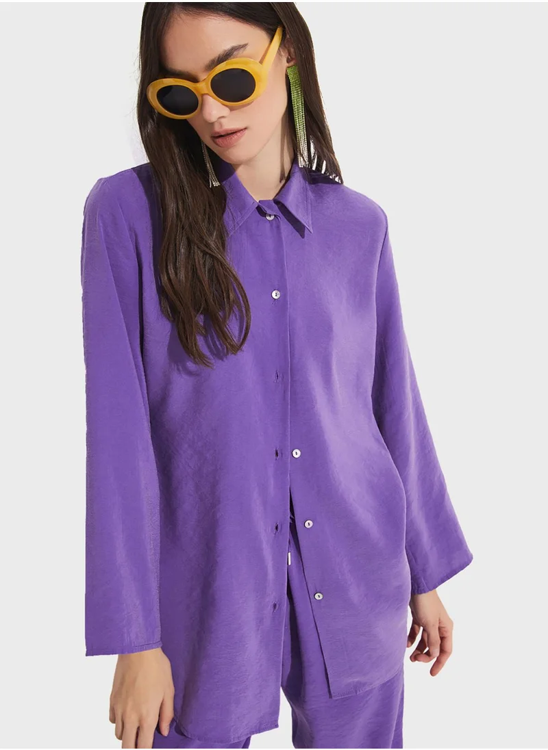JUNE Cut Out Back Shirt