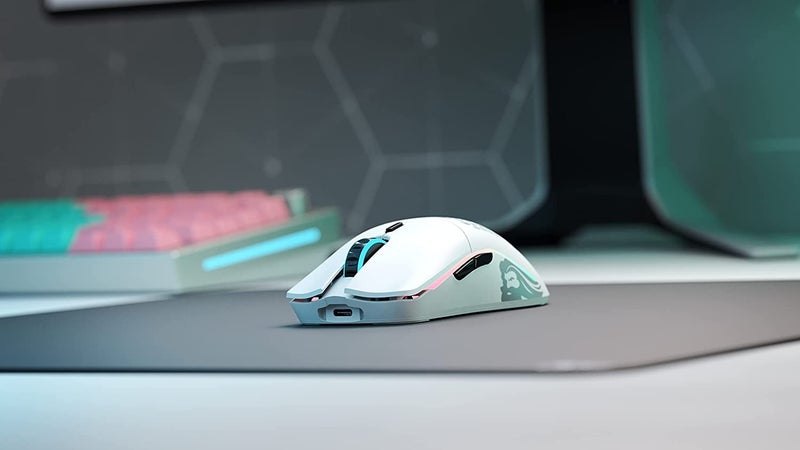 Glorious Model O Minus Wireless Matte White Medium/Small Handheld Gaming Mouse Glo-Ms-Omw-Mw  - Image 5