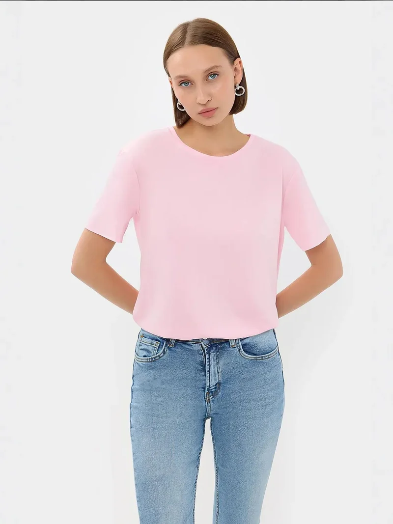 زوبعة تيشيرت أساسي بياقة دائرية وأكمام قصيرة