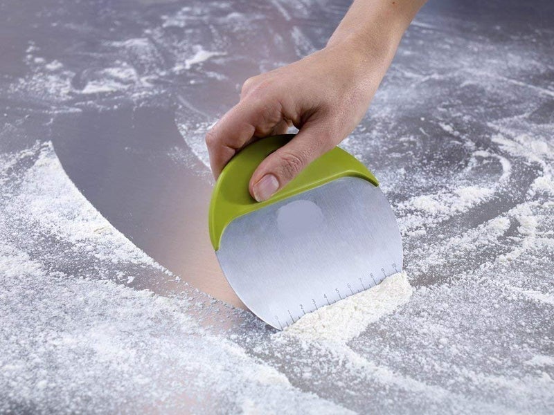 Cyrox Cyrox Stainless Steel 2 in 1 Baking Dough Preparation Tool Steel Dough Cutter Scraping Mess with Silicon Flexible Scarper Kitchen Tool - Image 3