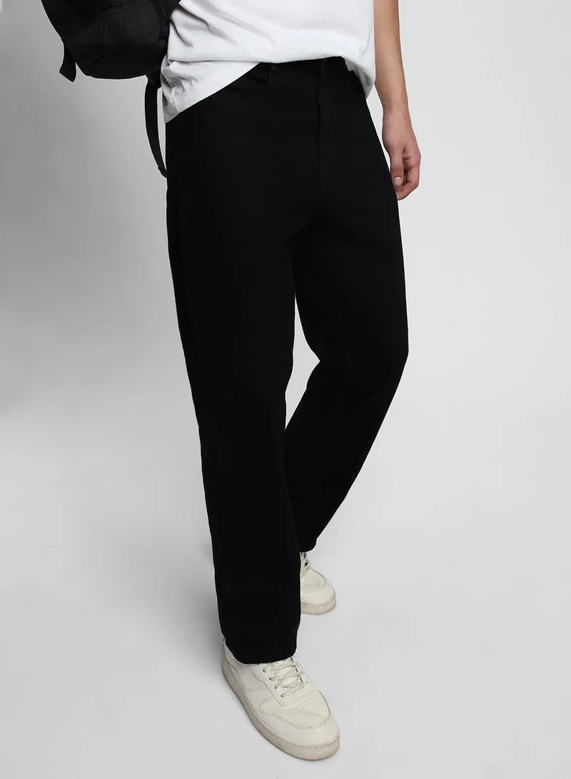 Straight Fit Black Men's Cotton Stretch Jeans with Button & Zip Closure