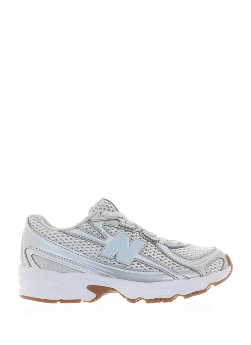 New Balance 740