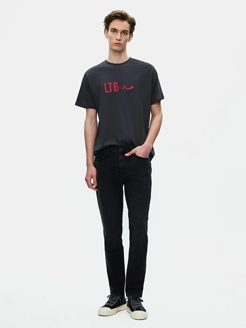 Renar Skinny Leg Mid Waist Jeans