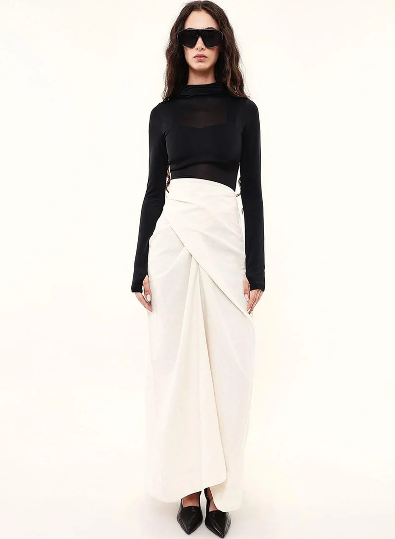 دينيس لينغو Women Ecru Cotton Blend Solid Midi A-Line Skinny Skirt