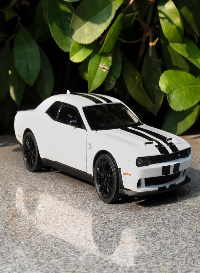 ARNIYAVALA 1:22 Dodge Challenger SRT Hellcat Model Car – Green Diecast Vehicle Toy with Pull Back Function, Lights & Sounds | Collectible Toy Car Model for Adults & Kids Birthday Gift (White) - Image 2