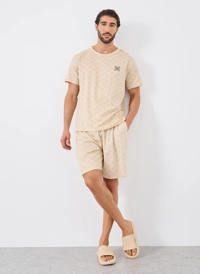 Styli Styli All Over Printed T-Shirt and Shorts Pyjama Set