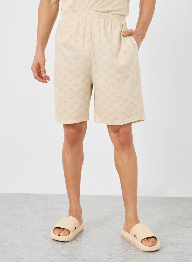Styli Styli All Over Printed T-Shirt and Shorts Pyjama Set