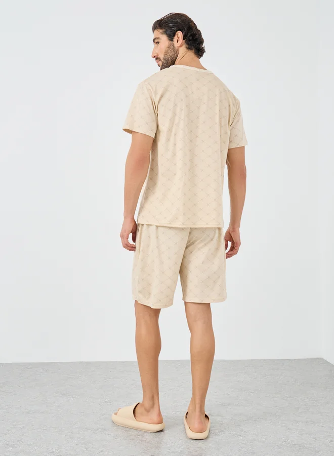 Styli Styli All Over Printed T-Shirt and Shorts Pyjama Set