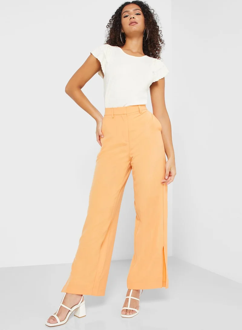 Jacqueline de Yong Round Neck Lettuce Sleeve Top