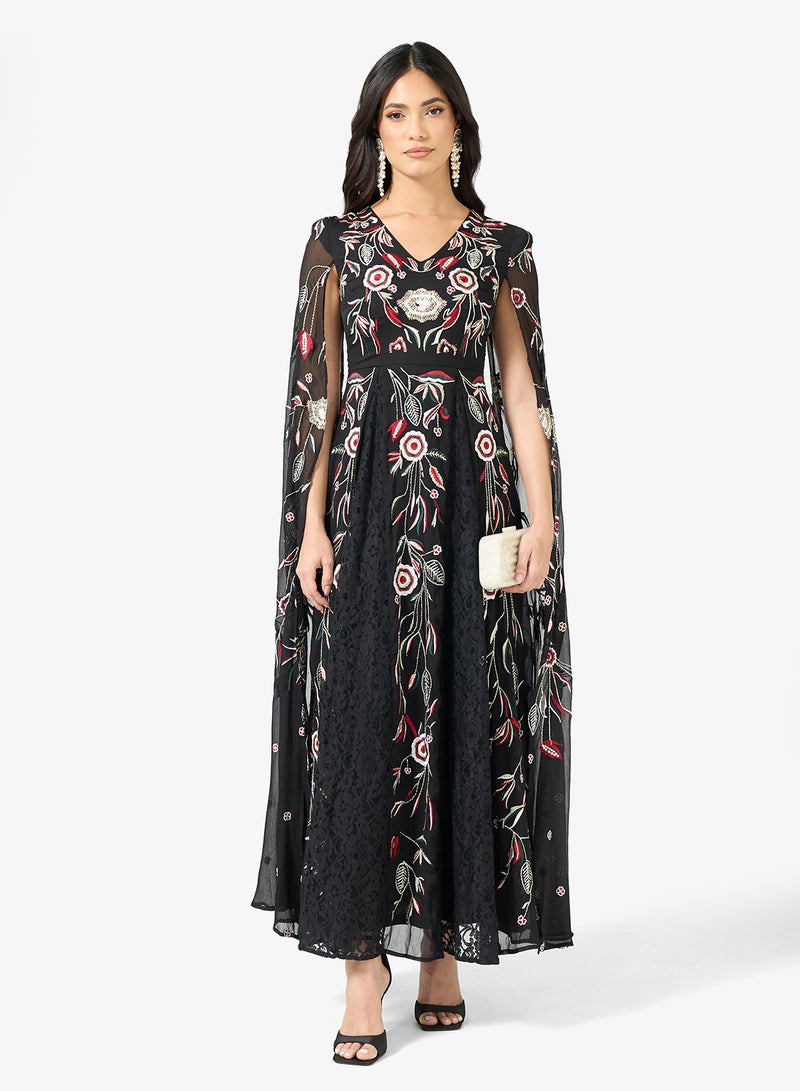 فروك اند فرل فستان ماكسي بأكمام كاب مطرزة - Image 4