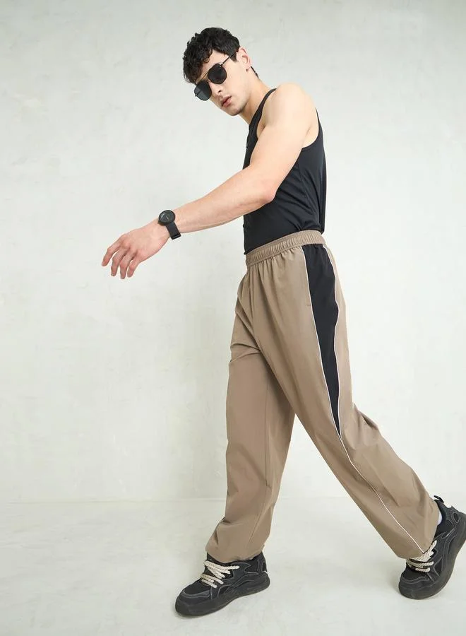 SASSAFRAS Sassafras Men Beige Color Block Side Seam Parachute Pants