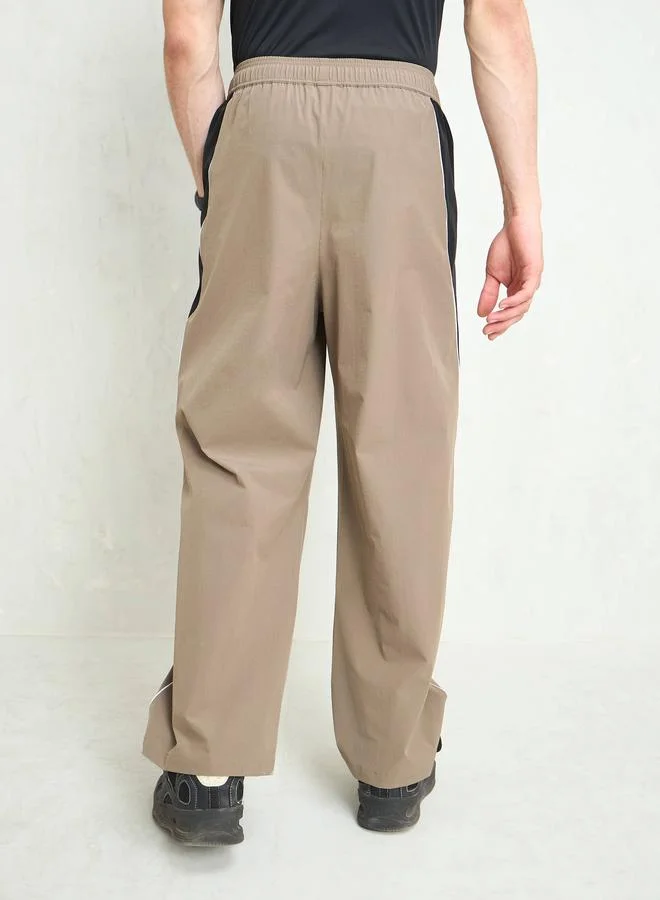 SASSAFRAS Sassafras Men Beige Color Block Side Seam Parachute Pants