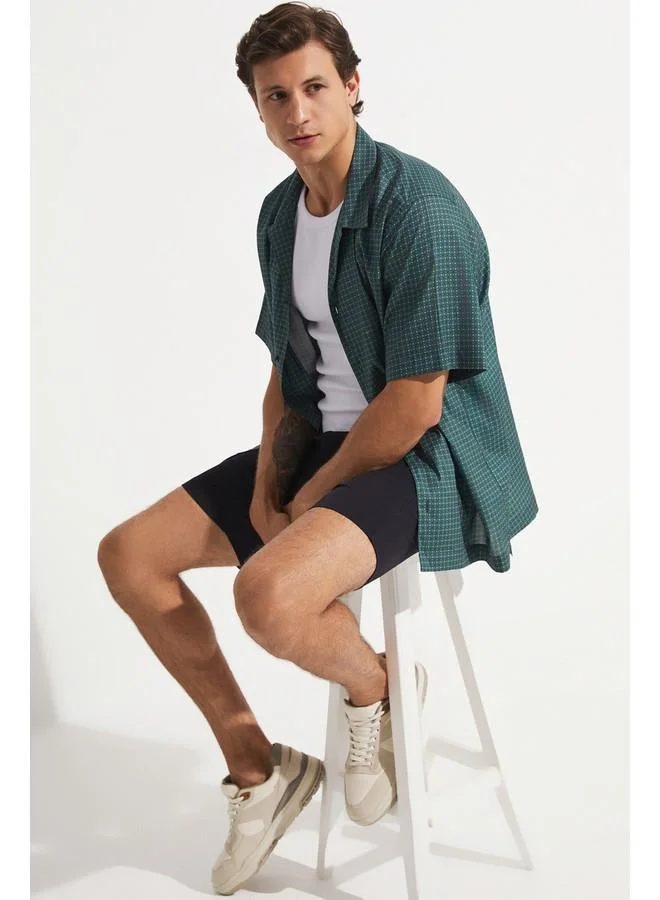 JUNE June Exclusive Men Oversize Short Sleeve Patterned Shirt Green