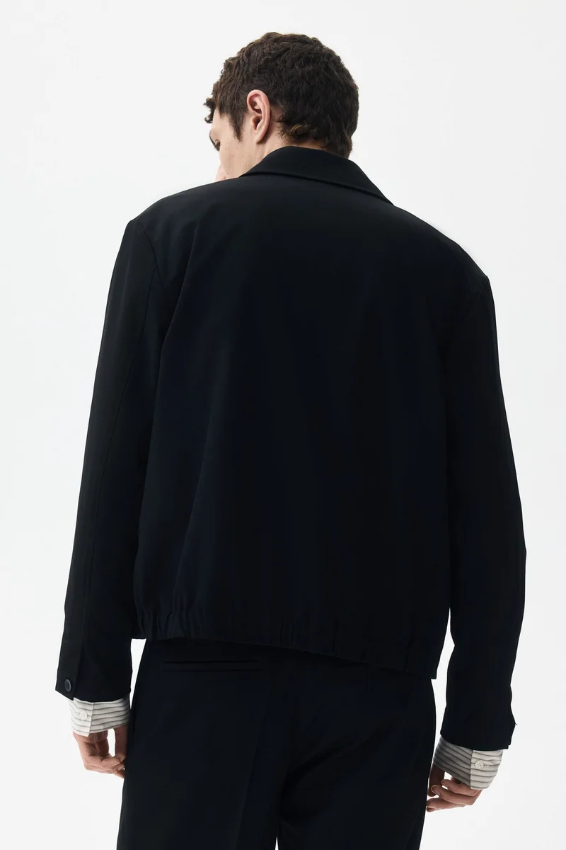 اتش اند ام جاكيت بقصّة عادية