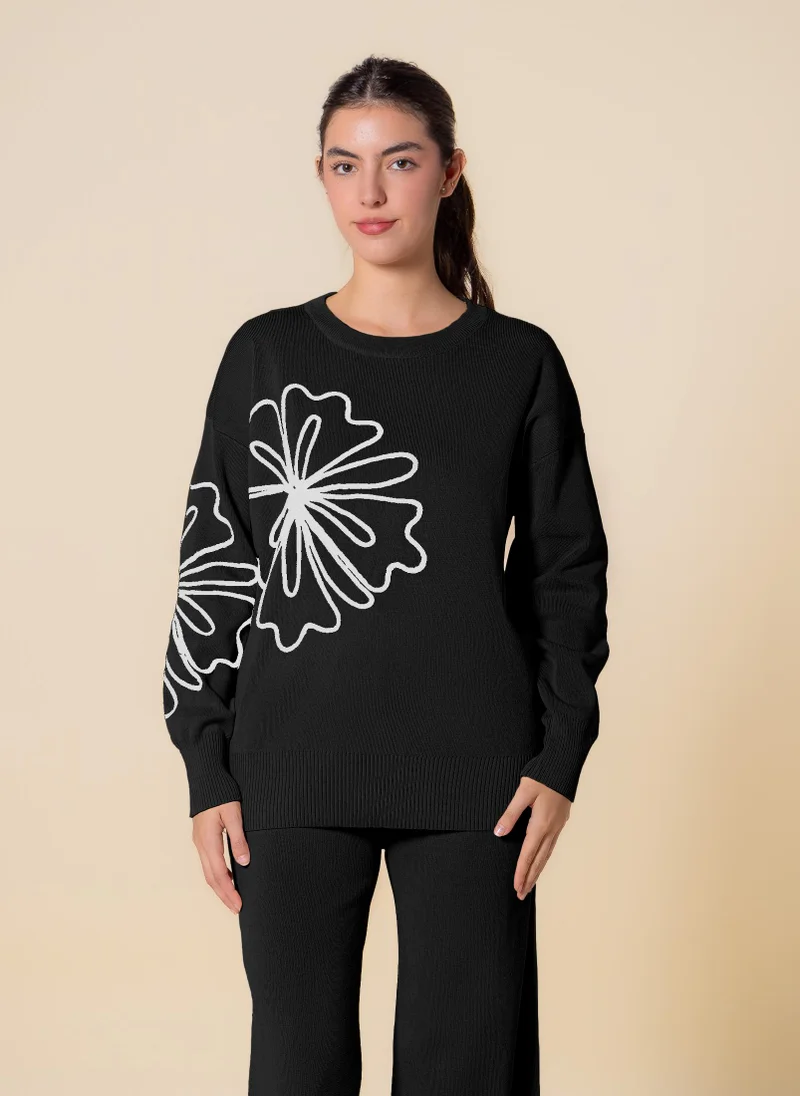 SHAPES EMBROIDERED SWEATER SET