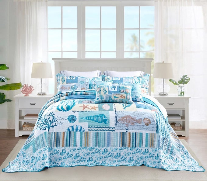 HZ HY COASTAL OVERSIZED KING BEDSPREAD 128X120 EXTRA WIDE LIGHTWEIGHT BEACH BEDDING NAUTICAL QUILT REAL STITCHING REVERSIBLE 6 PIECE 100 MICROFIBER KINGCALIFORNIA KING CORAL